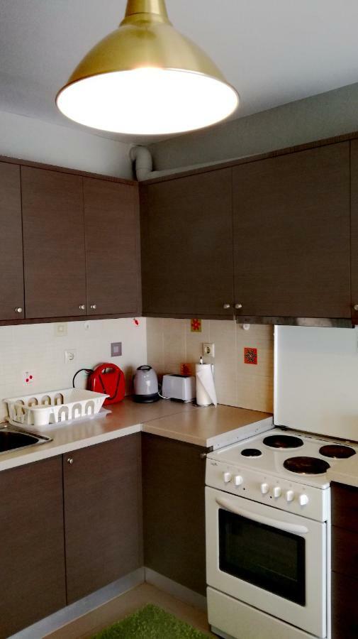 Spacious And Modern Downtown Apartment Heraklion  Bagian luar foto